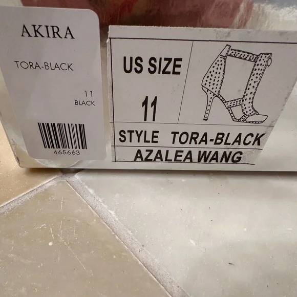 Black Studded Women's Shoes - Picture 8 of 8